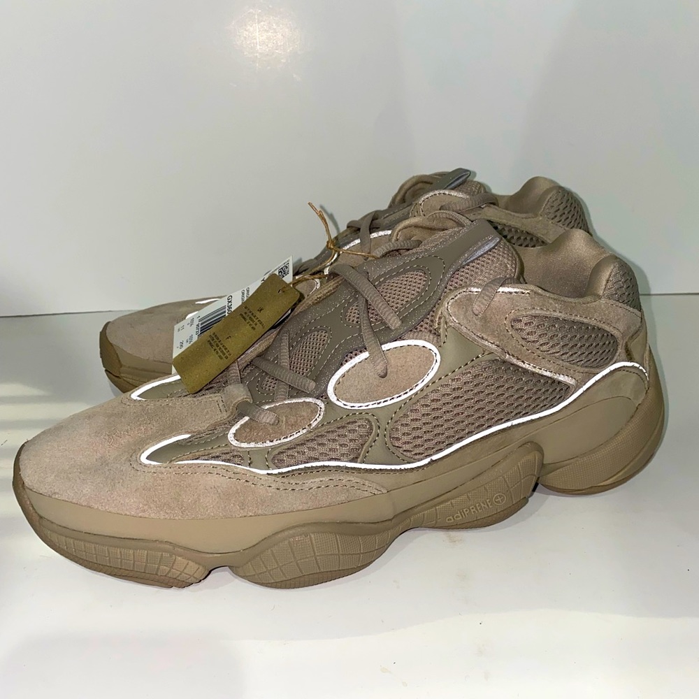 Adidas Yeezy 500 - taupe Light size 11. Brand new